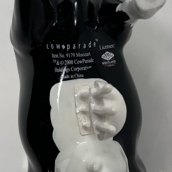 NWT Cow Parade Moozart Cow Figurine #9179 Retired - Picture 9 of 10
